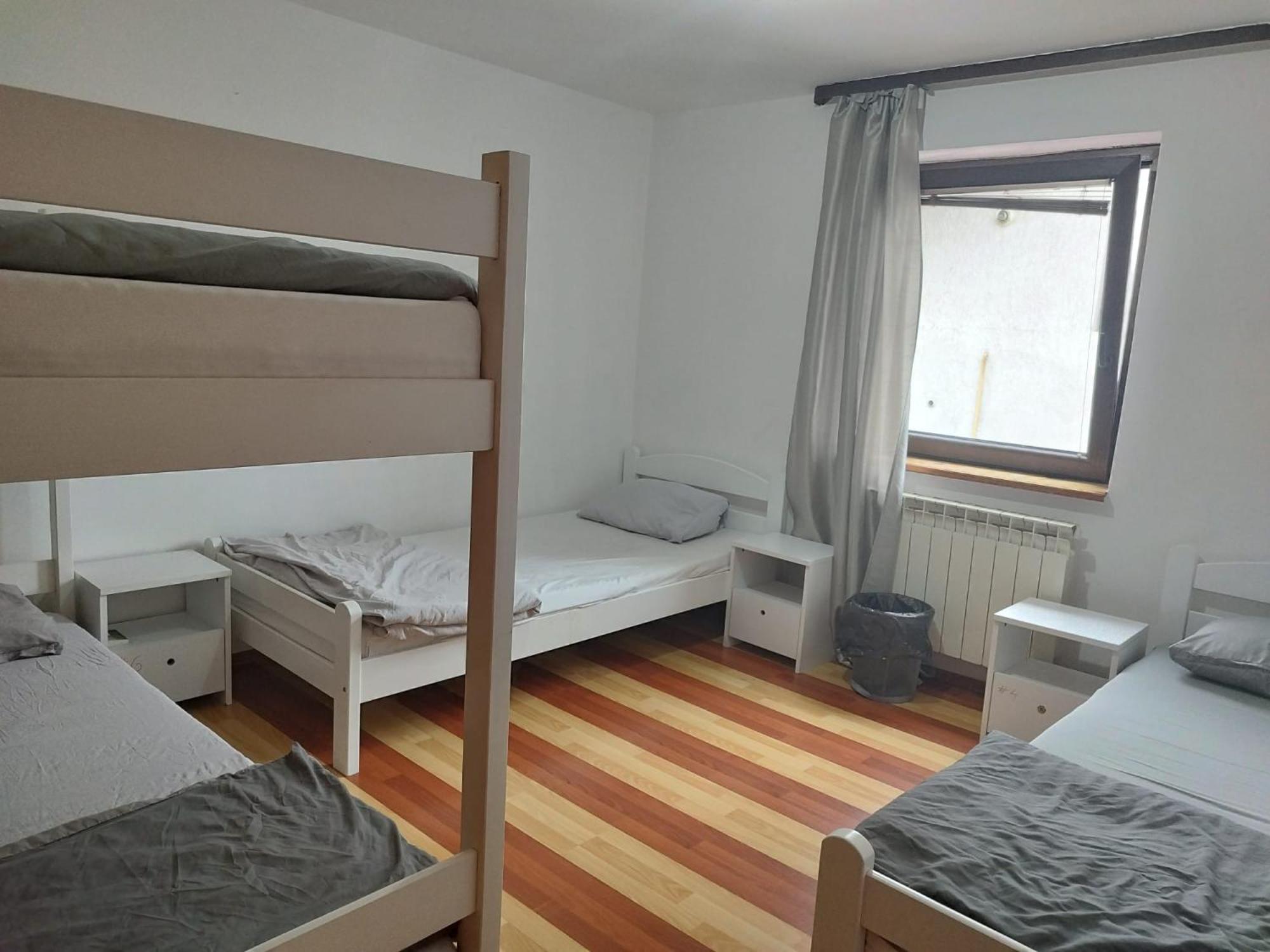Budget Rooms Vratnik - Amazing Views Сараево Экстерьер фото