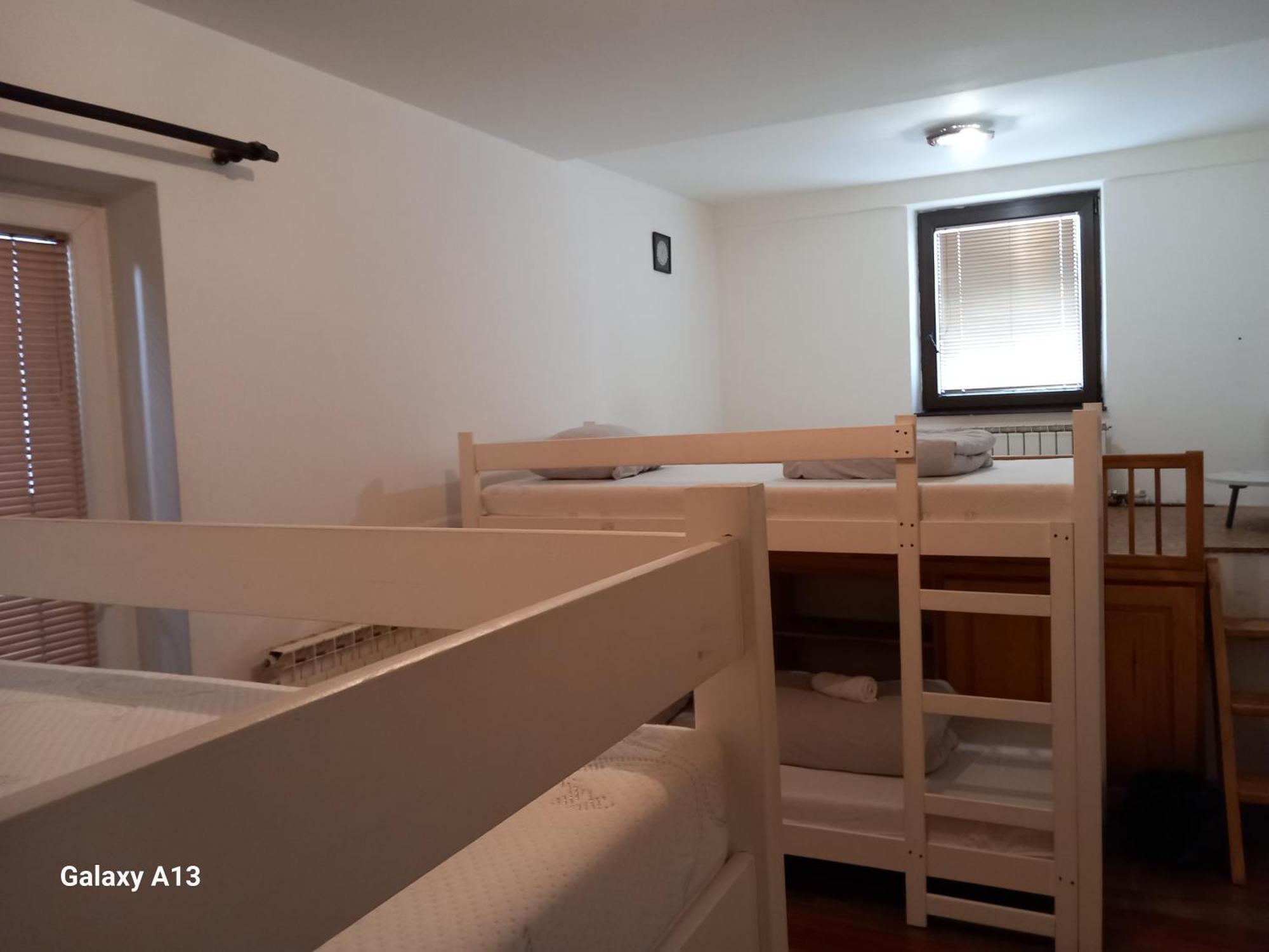 Budget Rooms Vratnik - Amazing Views Сараево Номер фото
